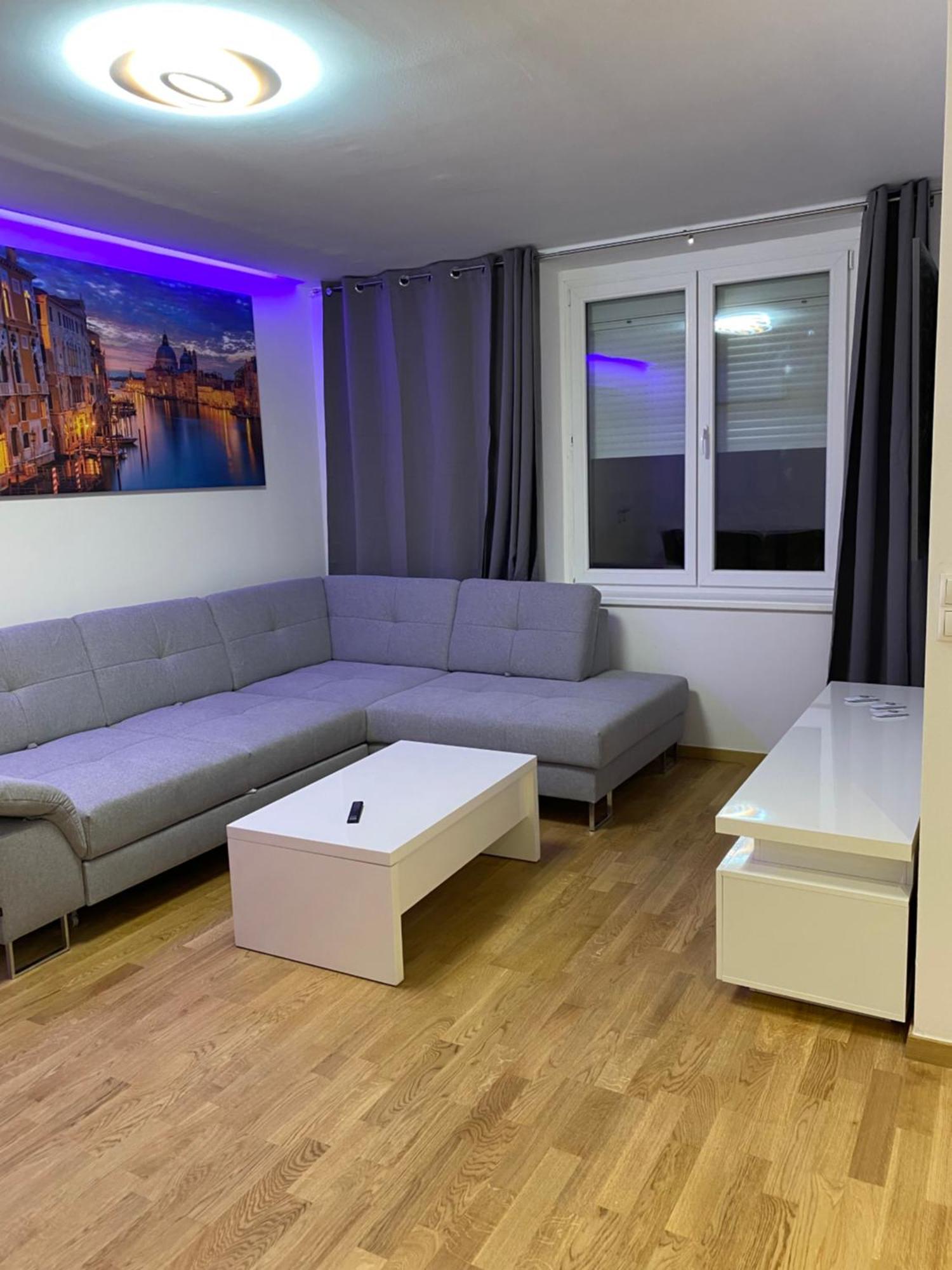 Neicapartmentlandskron 1010 Виена Екстериор снимка