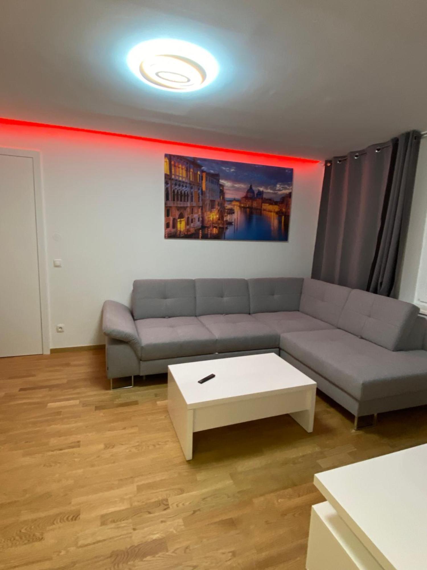 Neicapartmentlandskron 1010 Виена Екстериор снимка