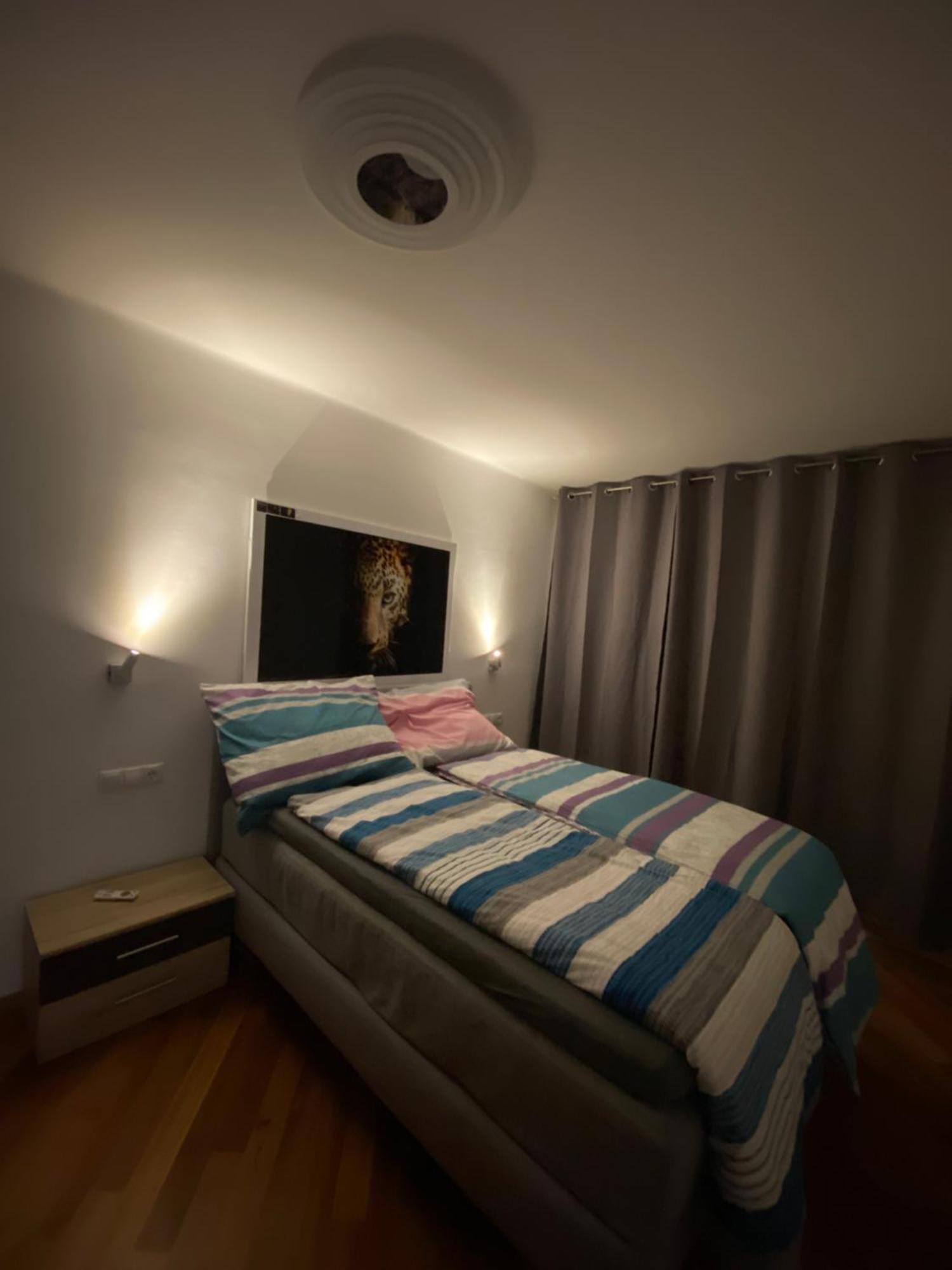 Neicapartmentlandskron 1010 Виена Екстериор снимка