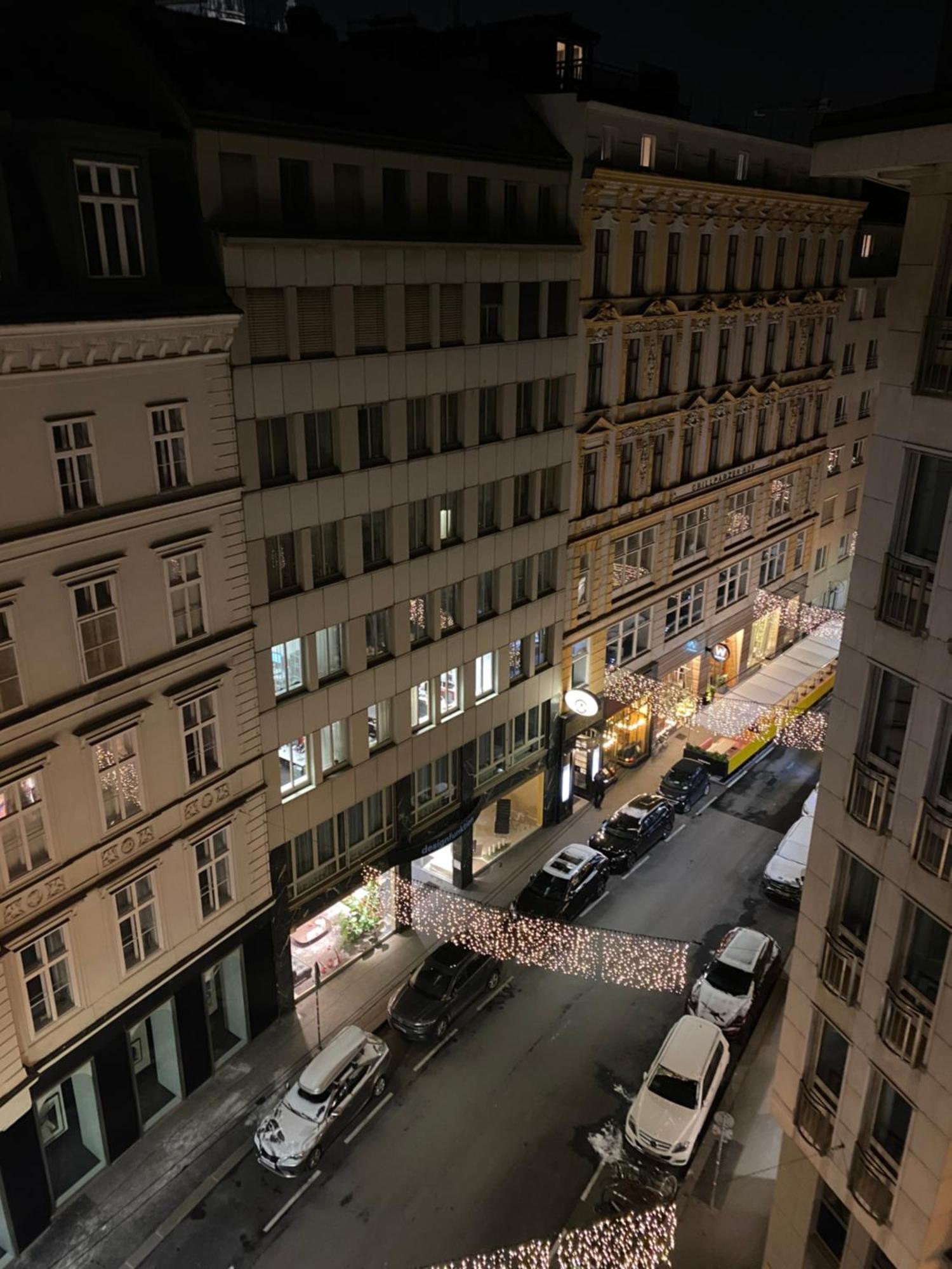 Neicapartmentlandskron 1010 Виена Екстериор снимка